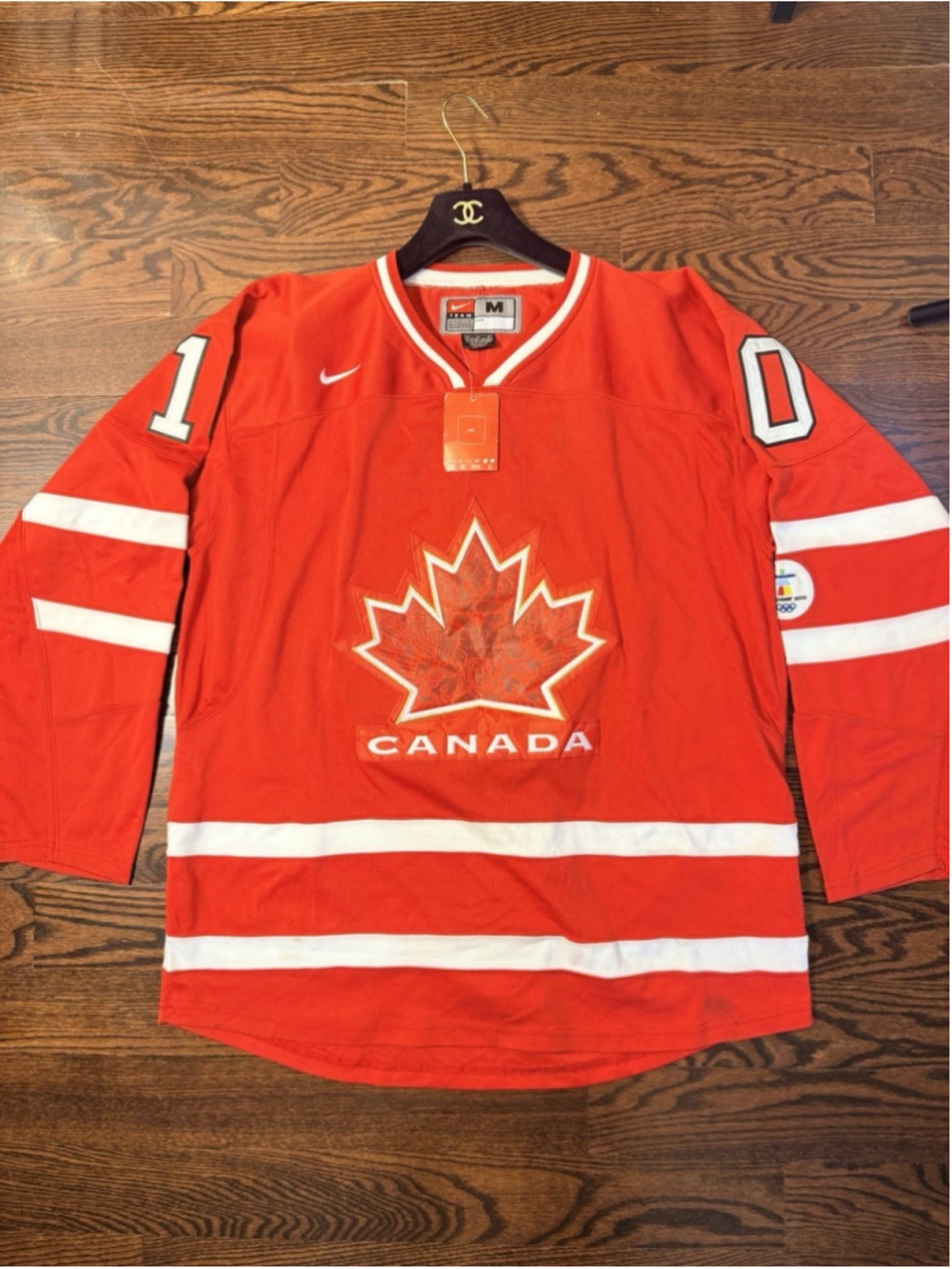 2010 CANADA Red #10 Brenden Morrow OLYMPIC HOCKEY TEAM MORROW JERSEY SZ M - Picture 12 of 12